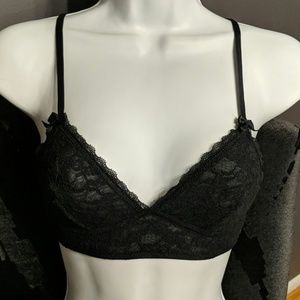 XS Forever 21 Lace Bralette